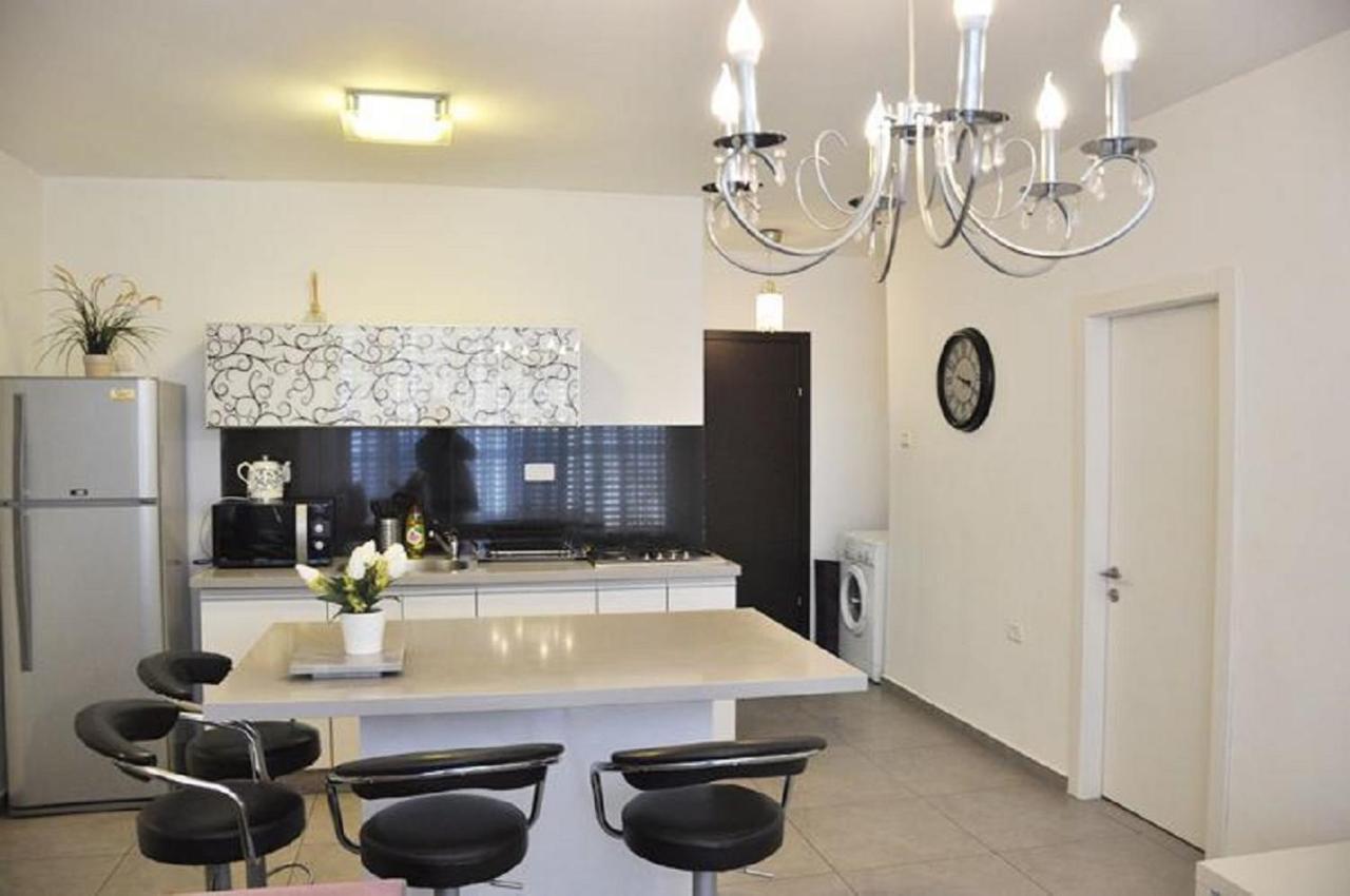 Gk Apartment Harmony Bat Yam Eksteriør billede