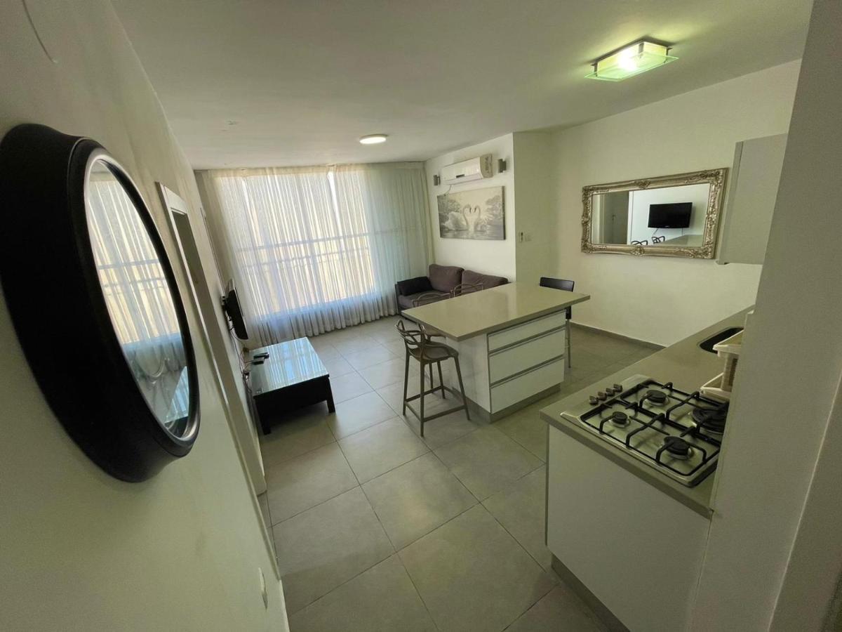 Gk Apartment Harmony Bat Yam Eksteriør billede