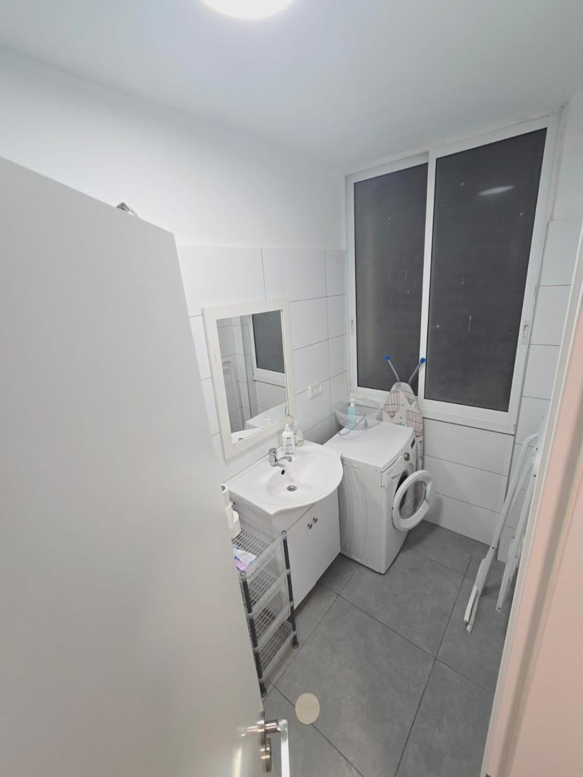 Gk Apartment Harmony Bat Yam Eksteriør billede